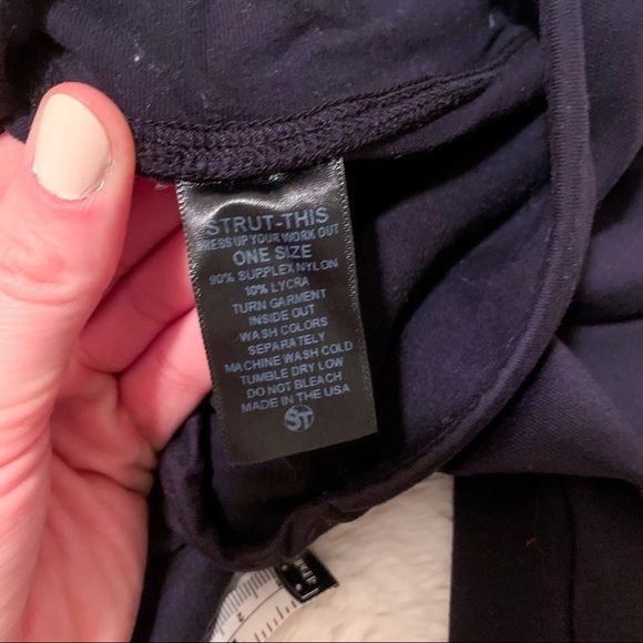 STRUT THIS‎ Space Pattern Leggings - Picture 5 of 7